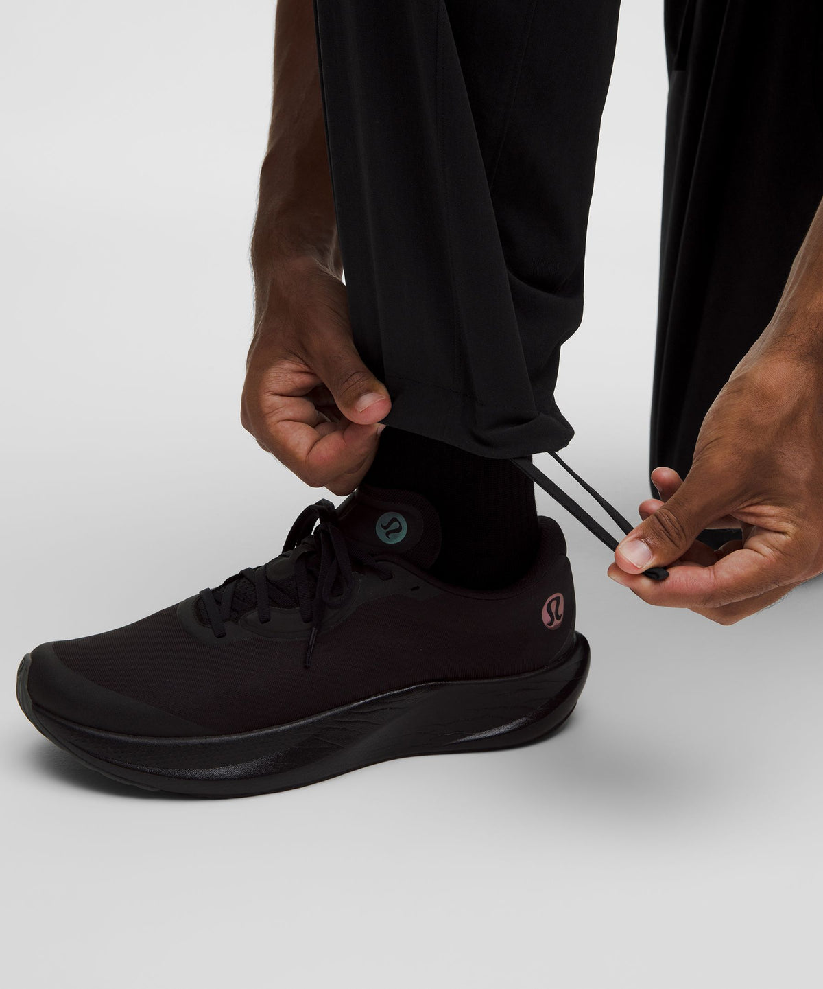 Lululemon Unshaken Relaxed-Fit Pant *Regular