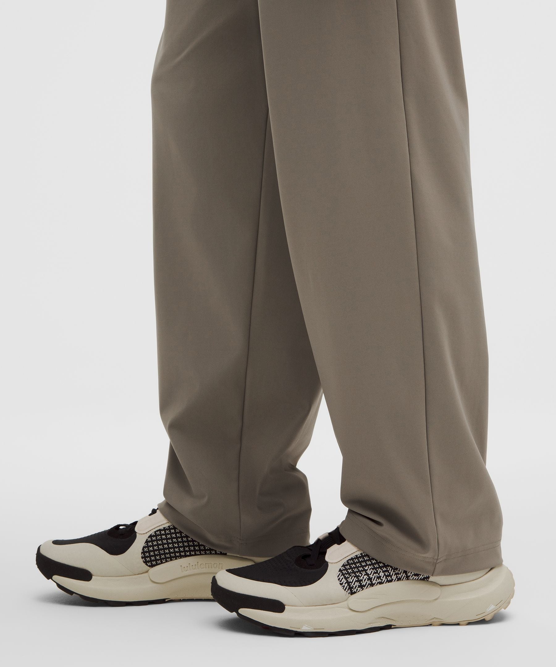 Lululemon Men's Daydrift Relaxed-Fit Pleated Trouser *Tall