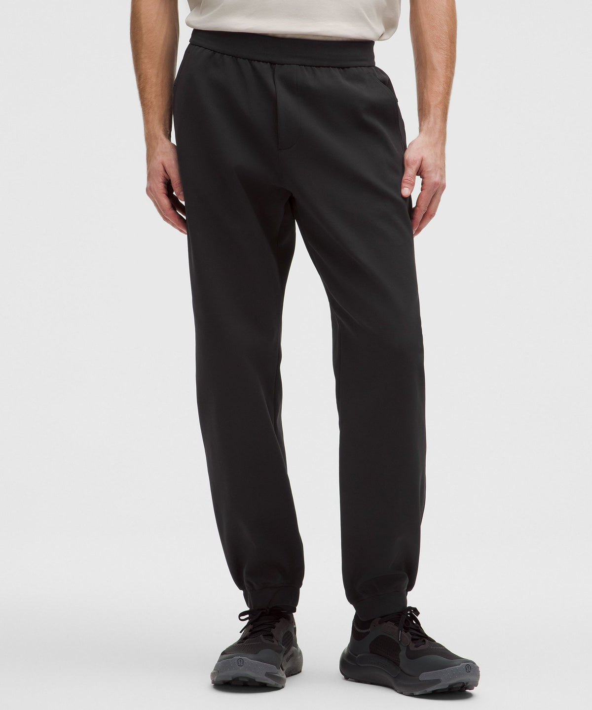 Lululemon Sojourn Jogger *Shorter