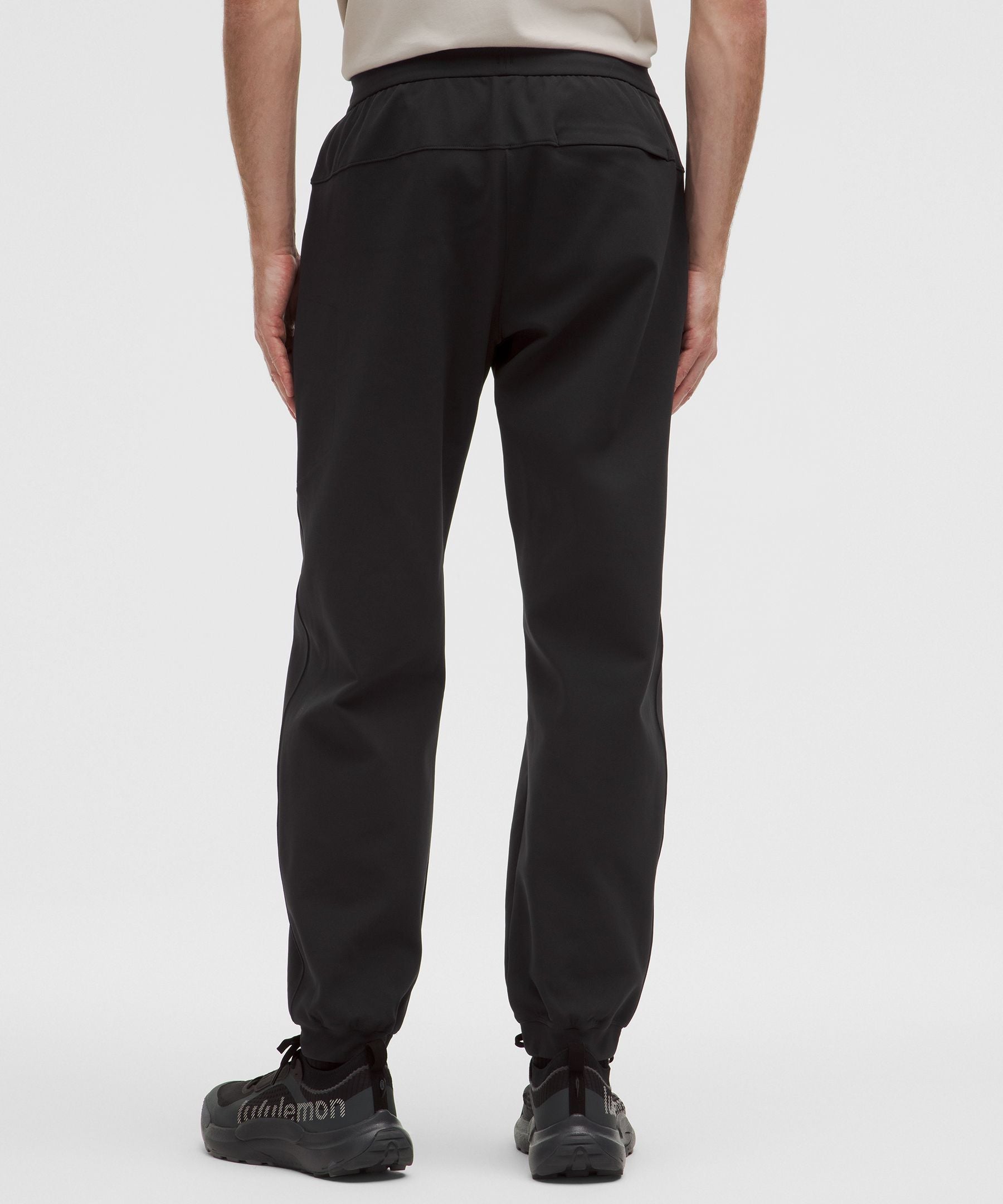 Lululemon Sojourn Jogger *Shorter