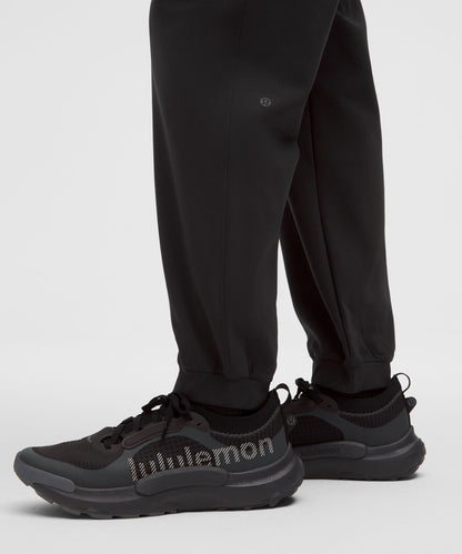 Lululemon Sojourn Jogger *Shorter