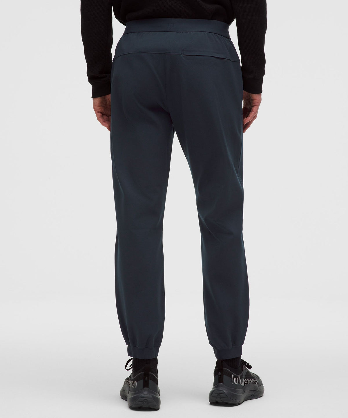Lululemon Sojourn Jogger *Shorter