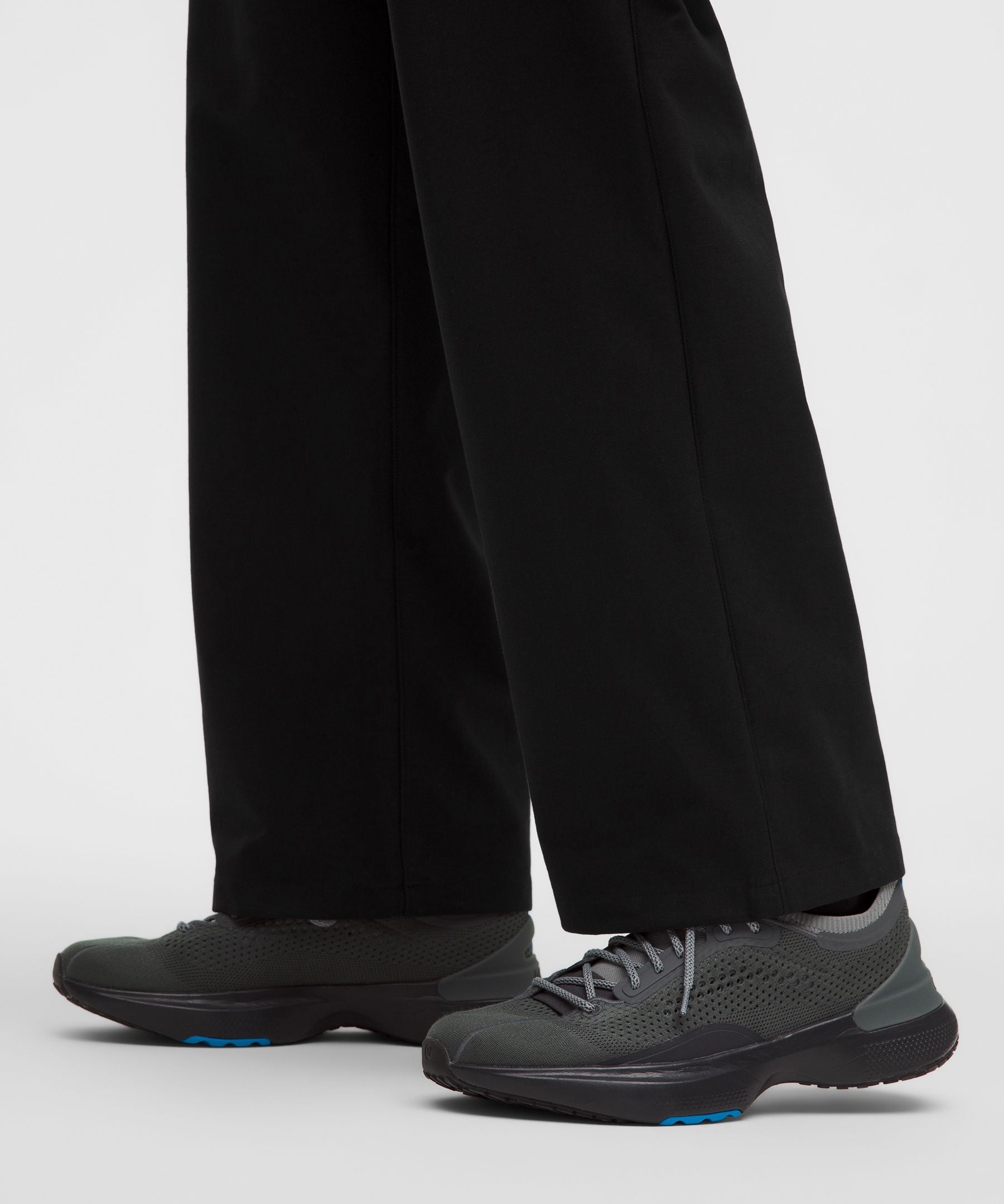 Lululemon Slacker Loose-Straight Trouser 32L *Light