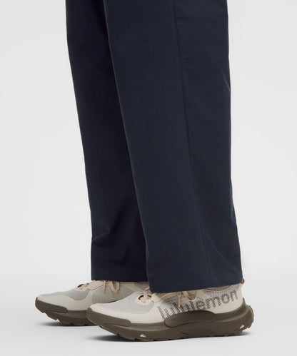 Lululemon Slacker Loose-Straight Trouser 32L *Light
