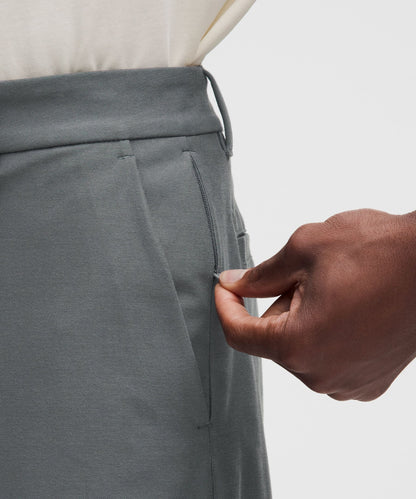 Lululemon Slacker Loose-Straight Trouser 32L *Light