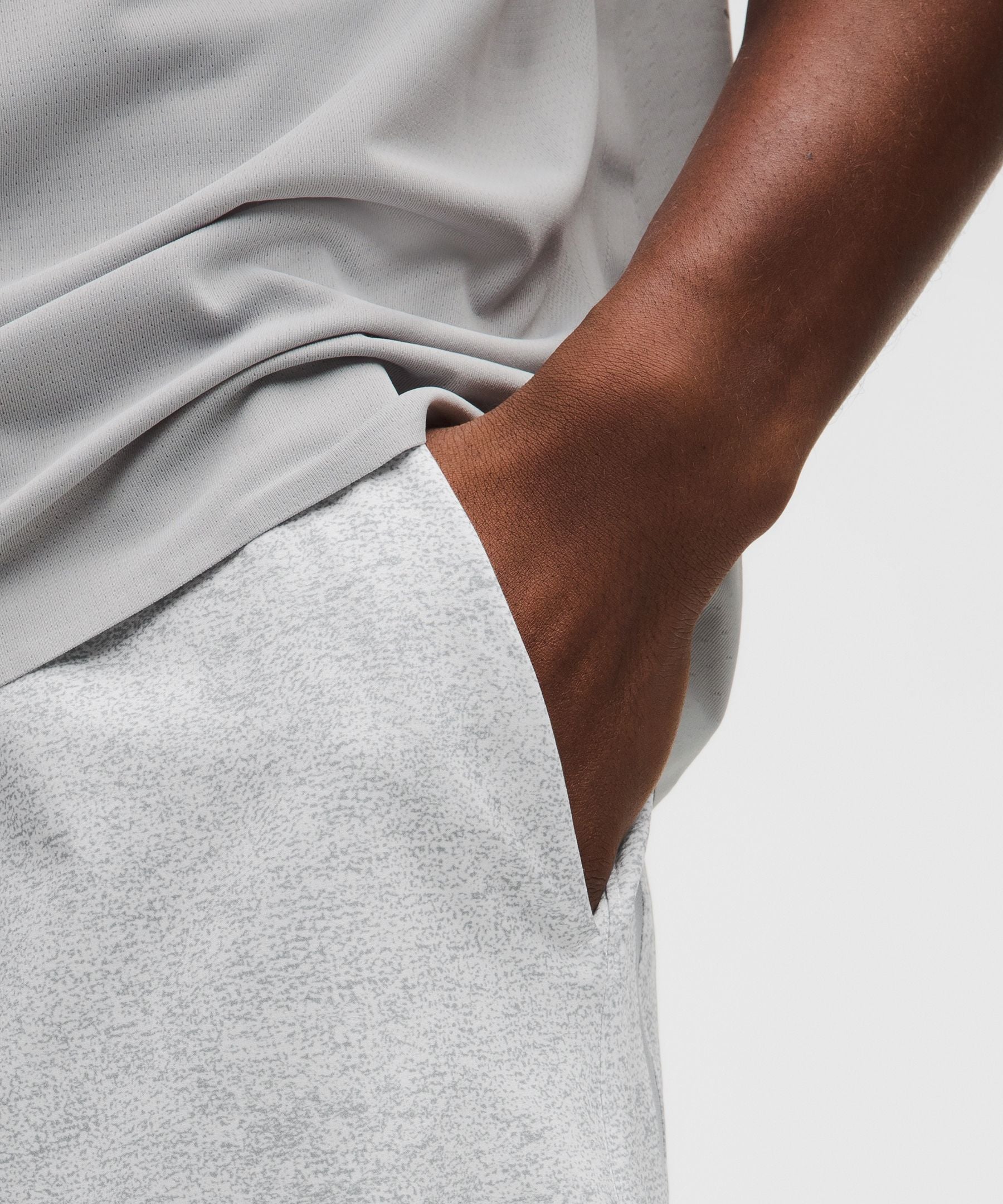 Lululemon Pace Breaker Linerless Short 7"