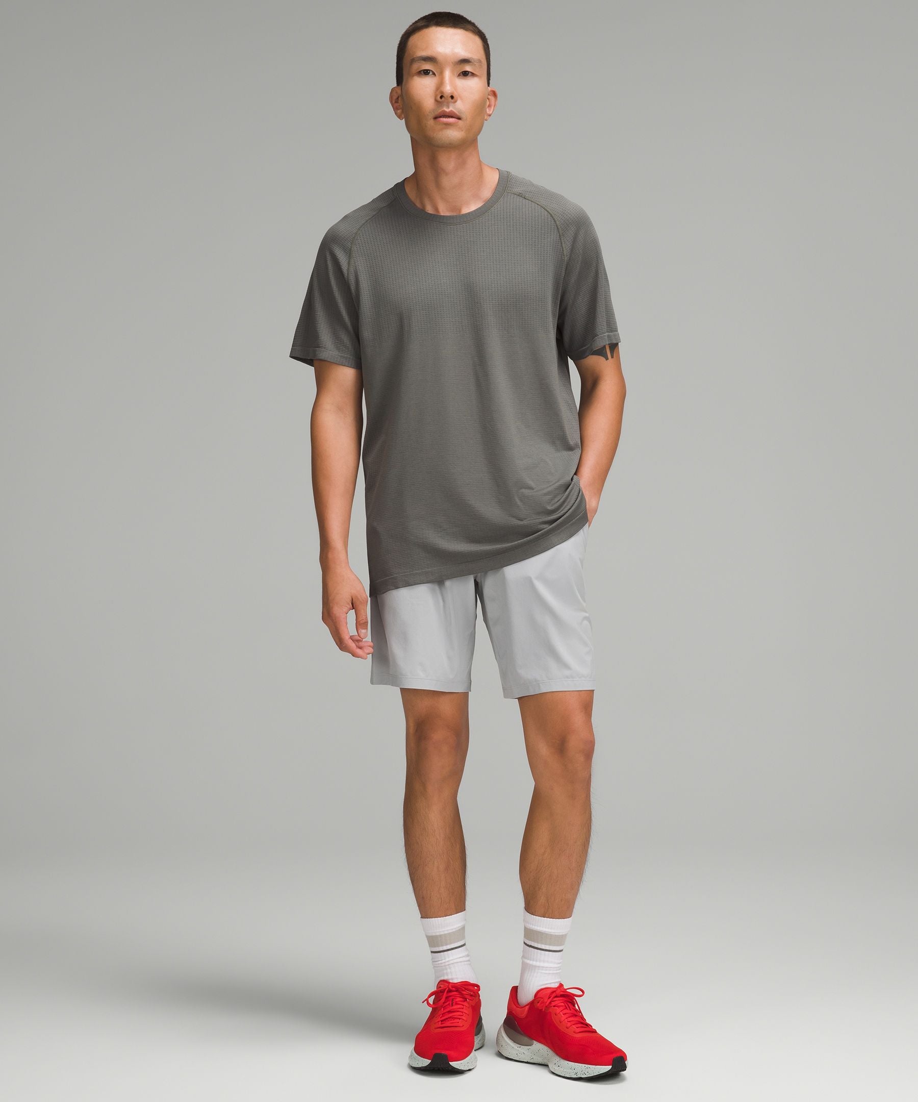 Lululemon Pace Breaker Linerless Short 9"