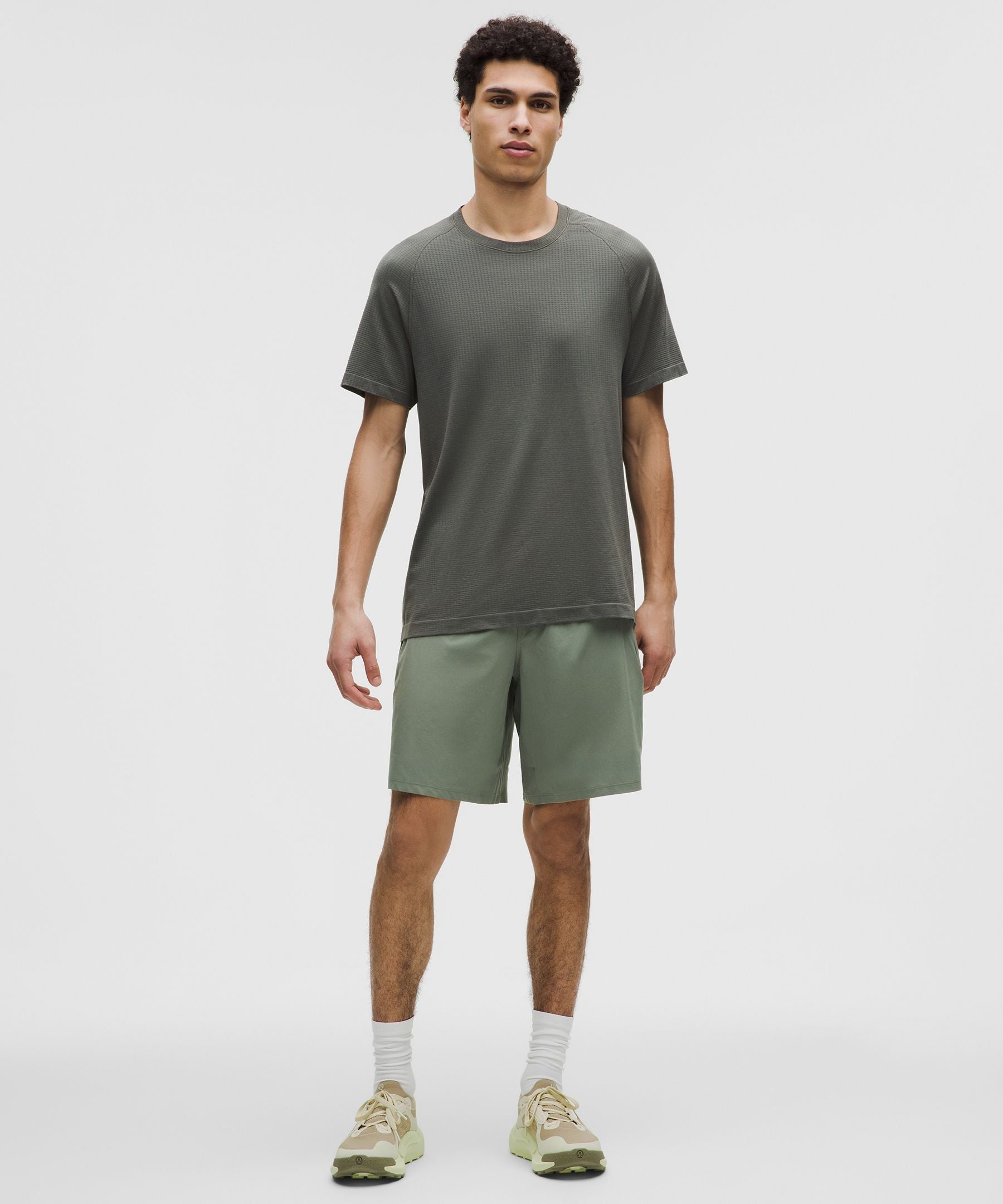 Lululemon Pace Breaker Linerless Short 9"
