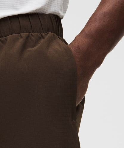 Lululemon Mile Maker Ripstop Lined Short 6"