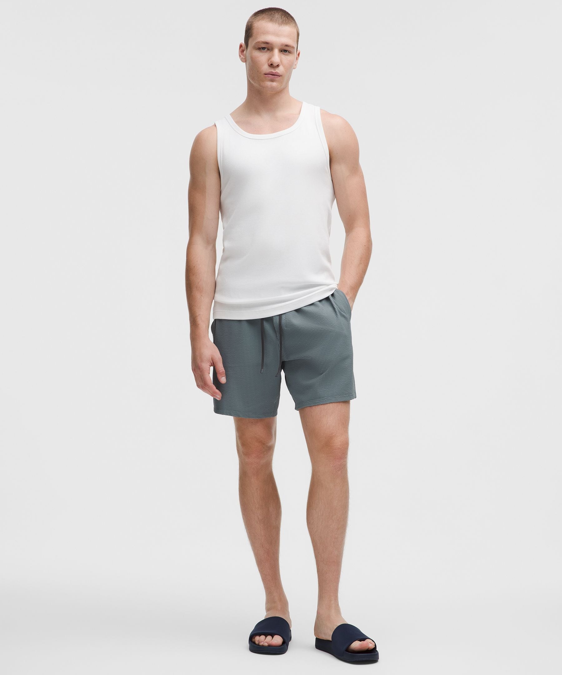 #color_simple-stripe-crater-blue-grey-oasis