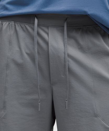 Lululemon License to Train Linerless Short 7" *Updated Solar Grey