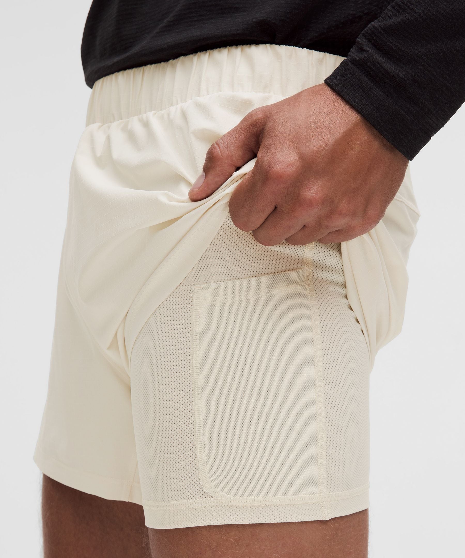 Lululemon Mile Maker Ripstop Lined Short 4"