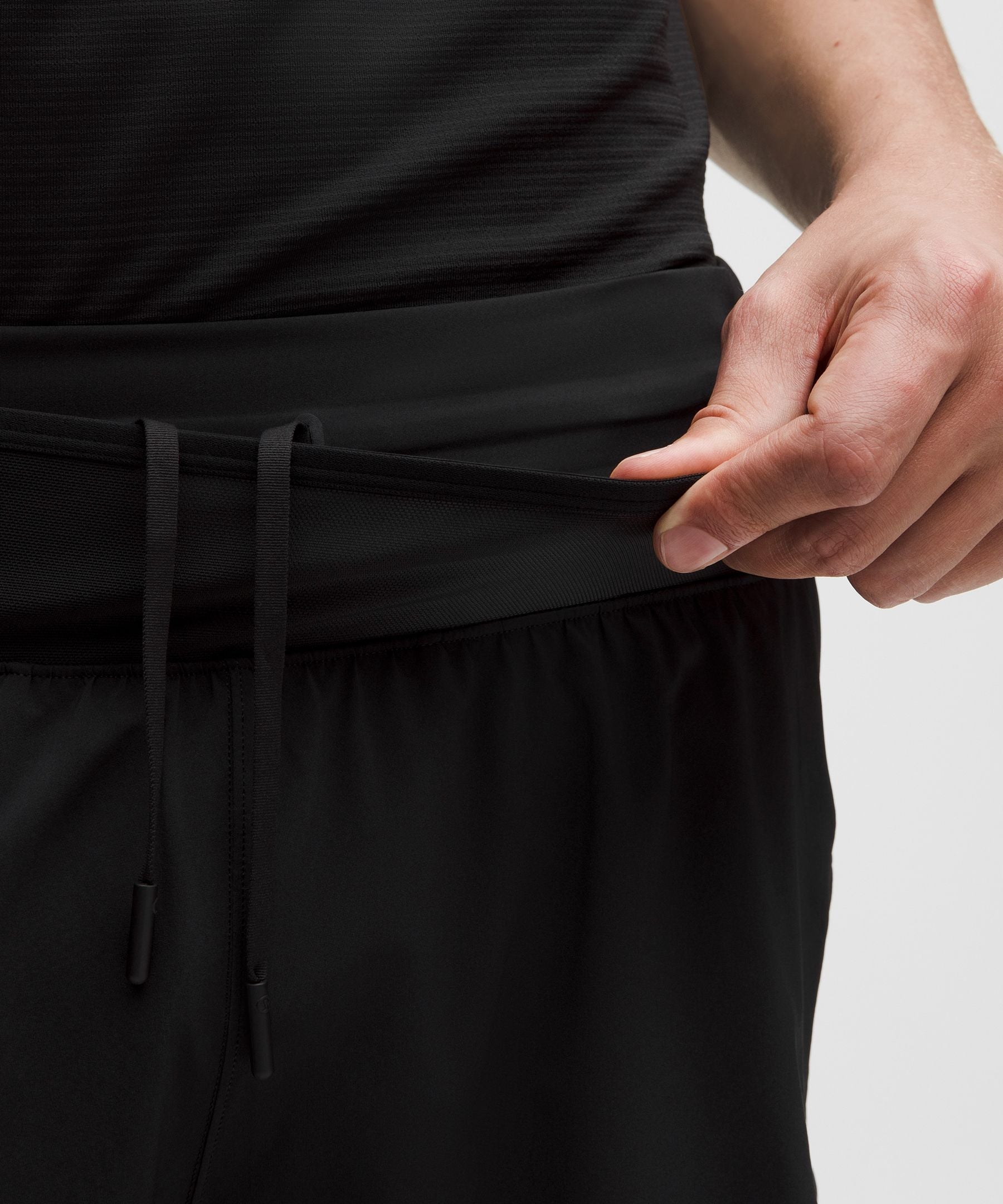 Lululemon Fast and Free Multi-Pocket Running Short 5"