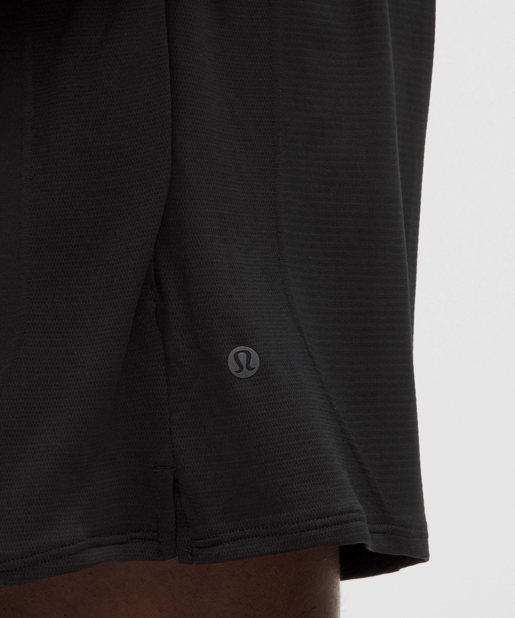 Lululemon Metal Vent Tech Linerless Short 5"