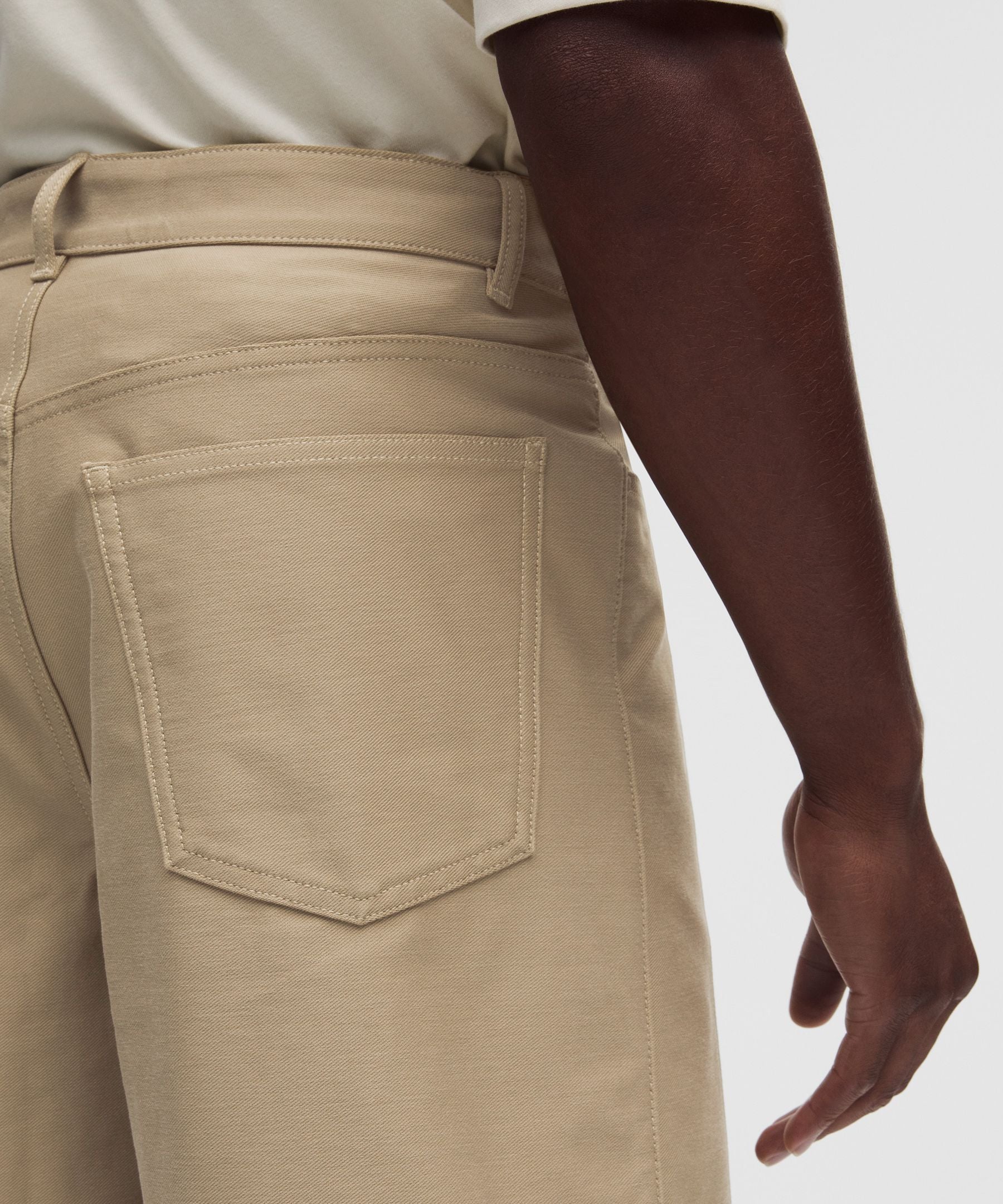 Lululemon EasyFive Relaxed-Fit Short 7"