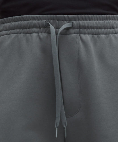 Lululemon Grand Standard Short 8"