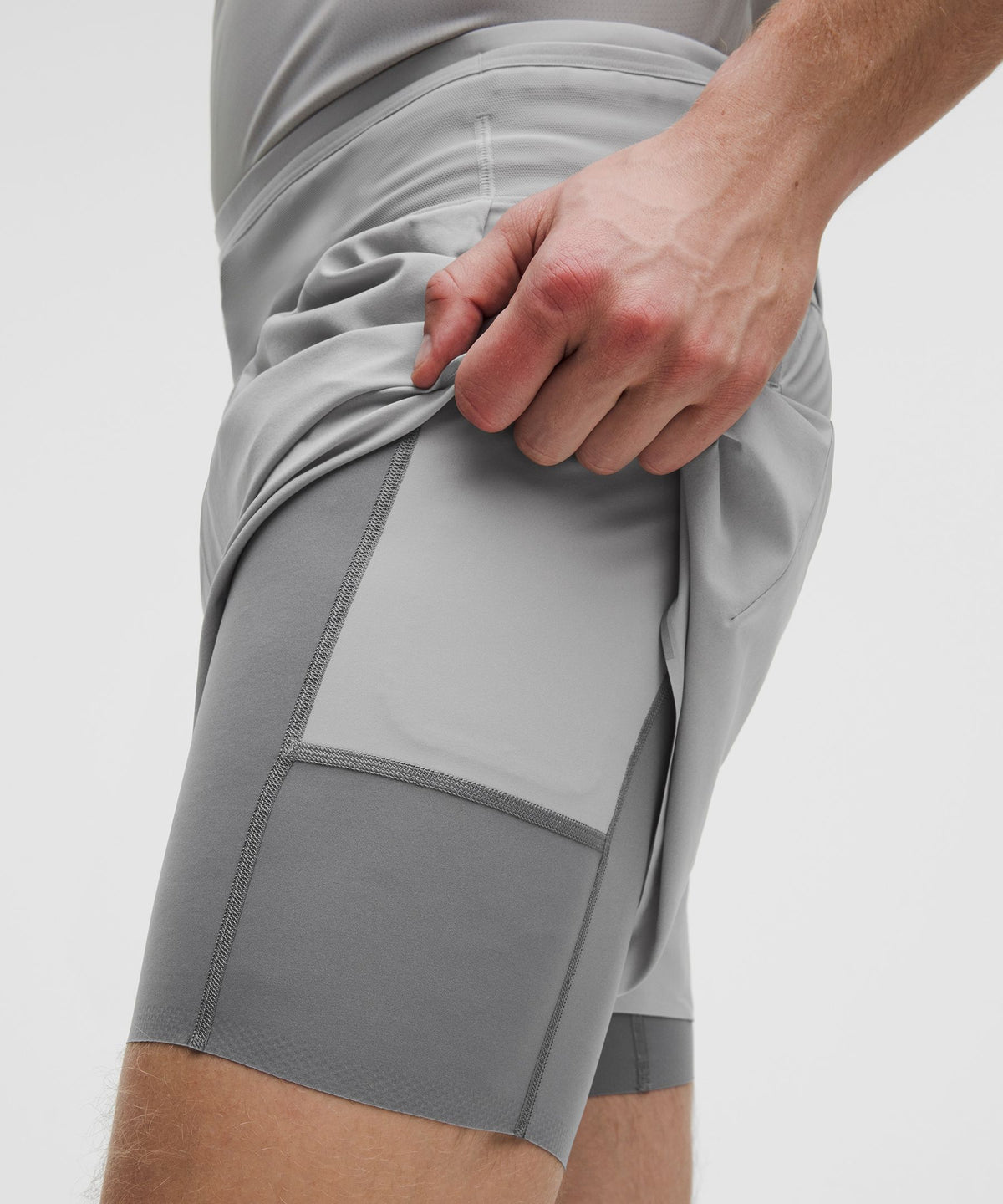 Lululemon Fast and Free Multi-Pocket Running Short 5"