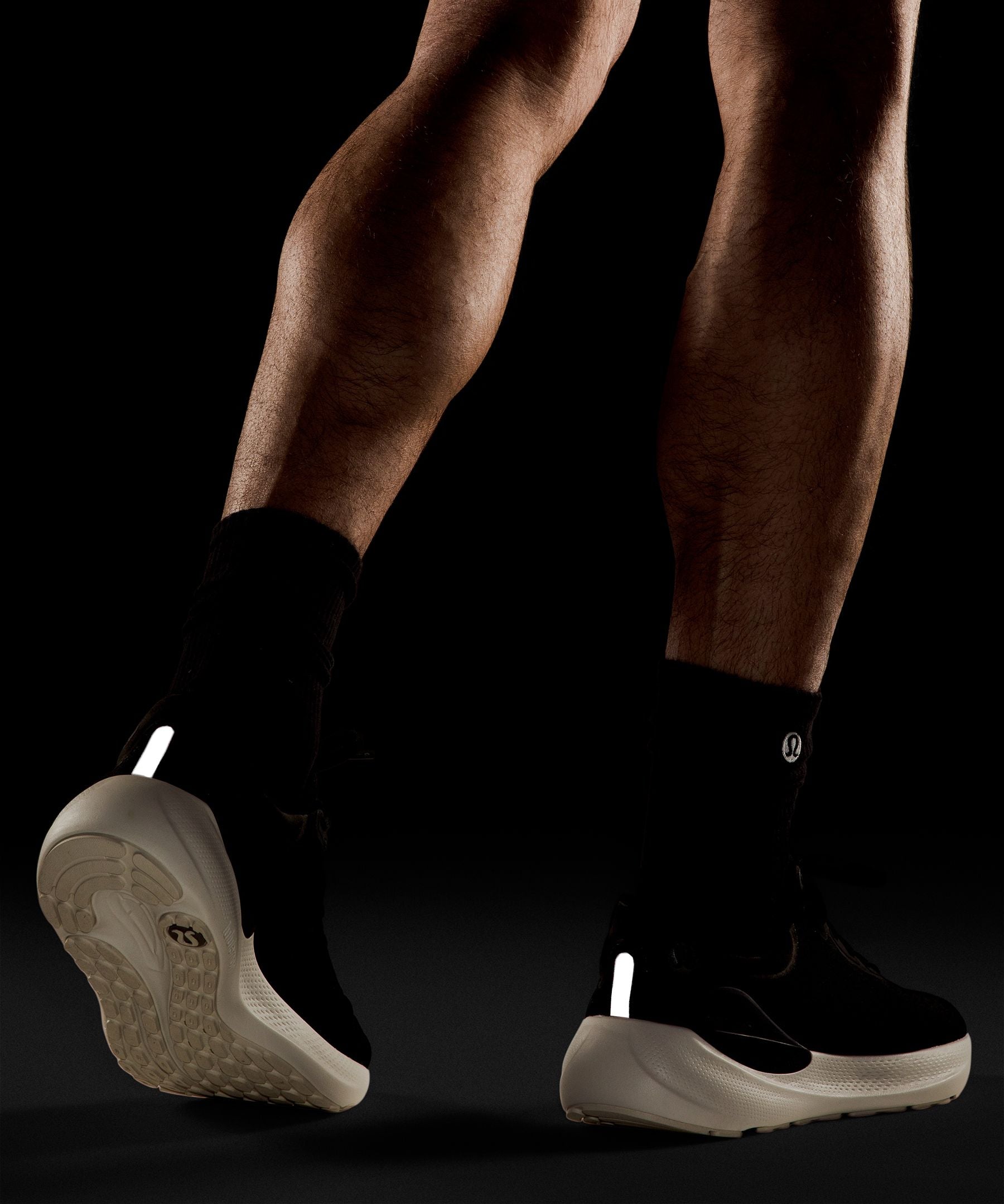 Lululemon Men's Beyondfeel Running Shoe Black/Bone/Rover