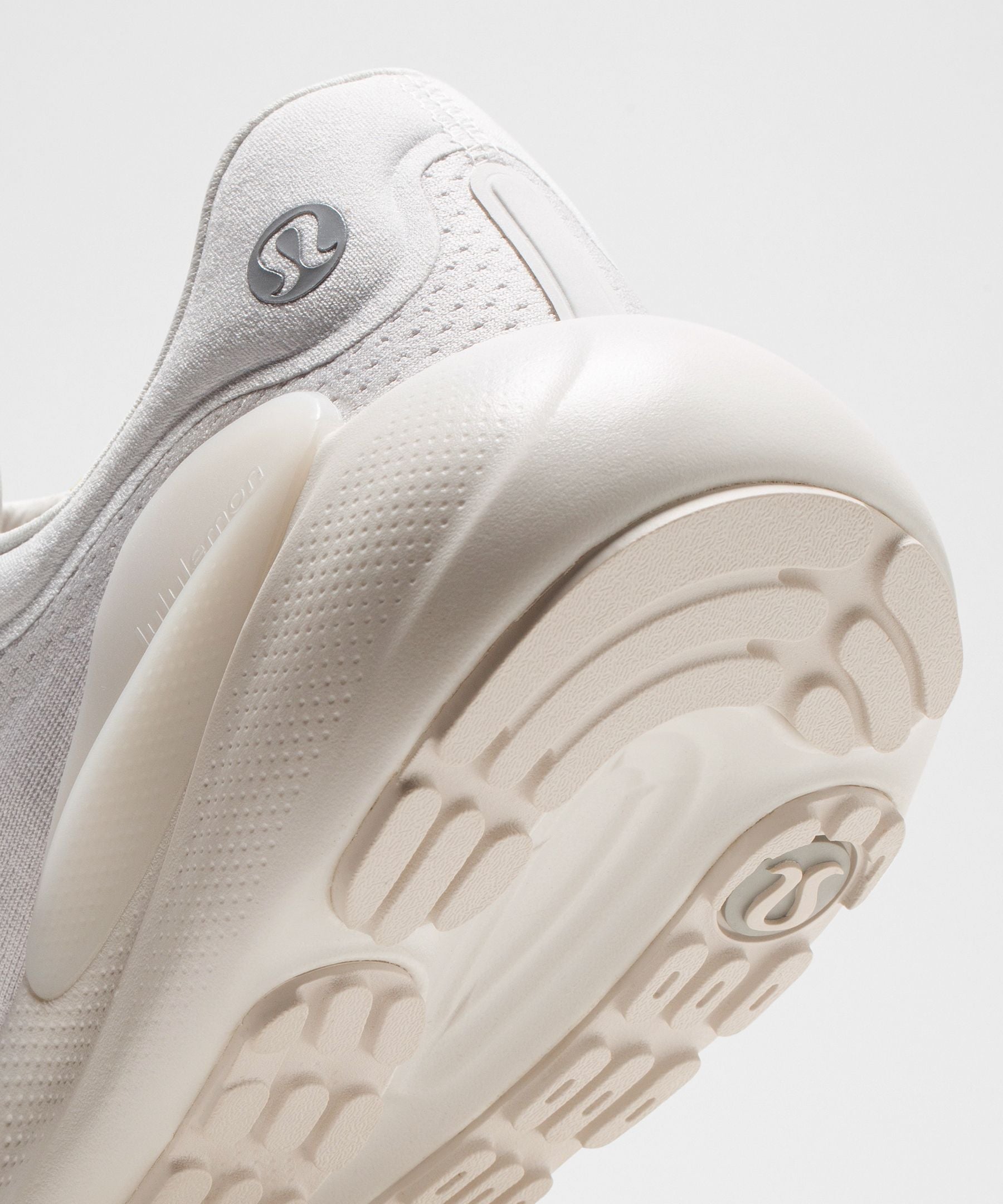 Lululemon Men's Beyondfeel Running Shoe Light Vapor/Light Vapor/Silver Drop