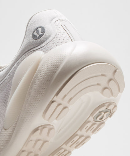 Lululemon Men's Beyondfeel Running Shoe Light Vapor/Light Vapor/Silver Drop