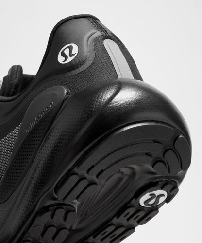 Lululemon Men's Beyondfeel Waterproof Running Shoe