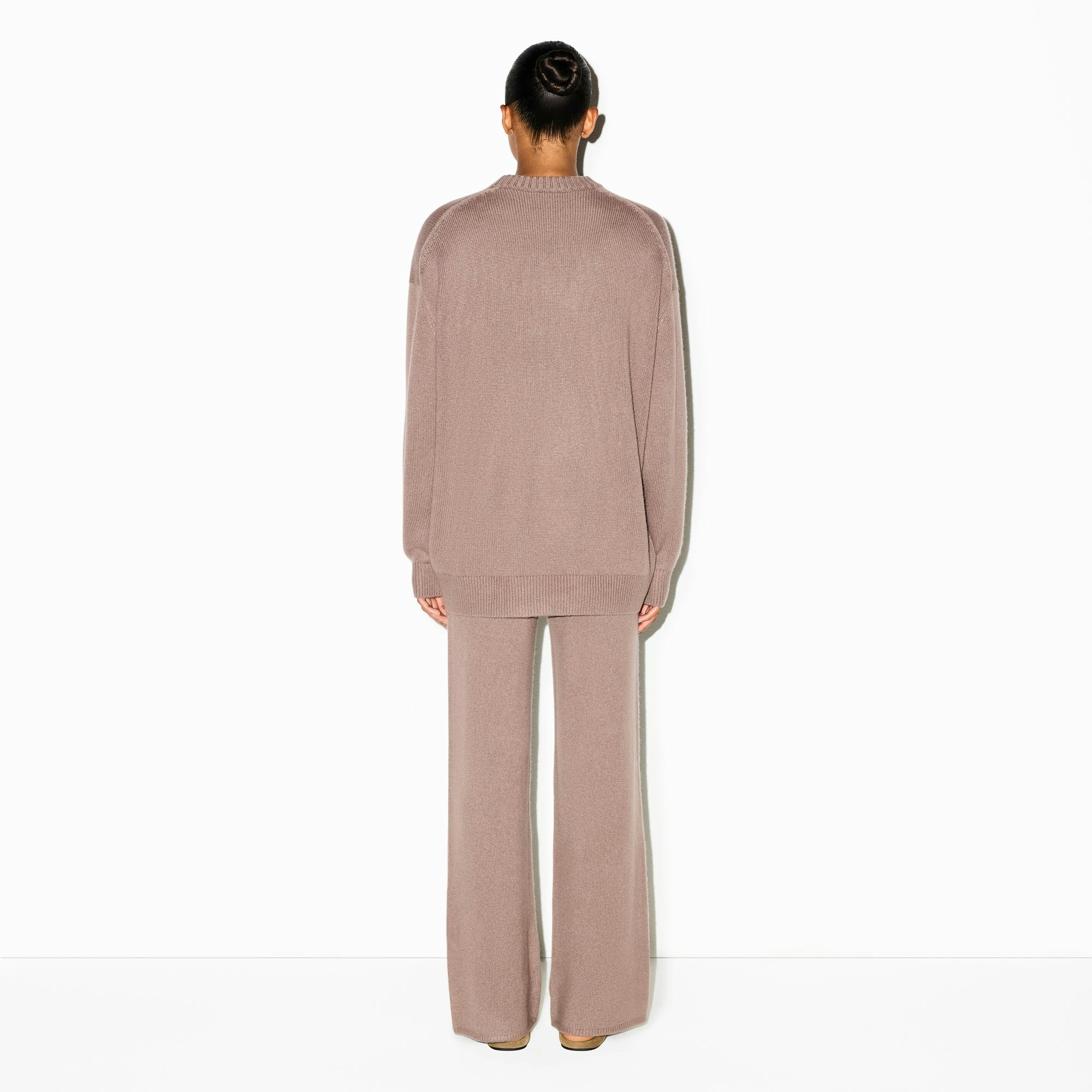 CASHMERE OVERSIZED SWEATER