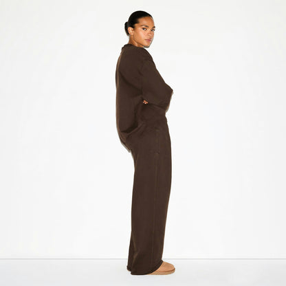 BOYFRIEND FLEECE V NECK PULLOVER