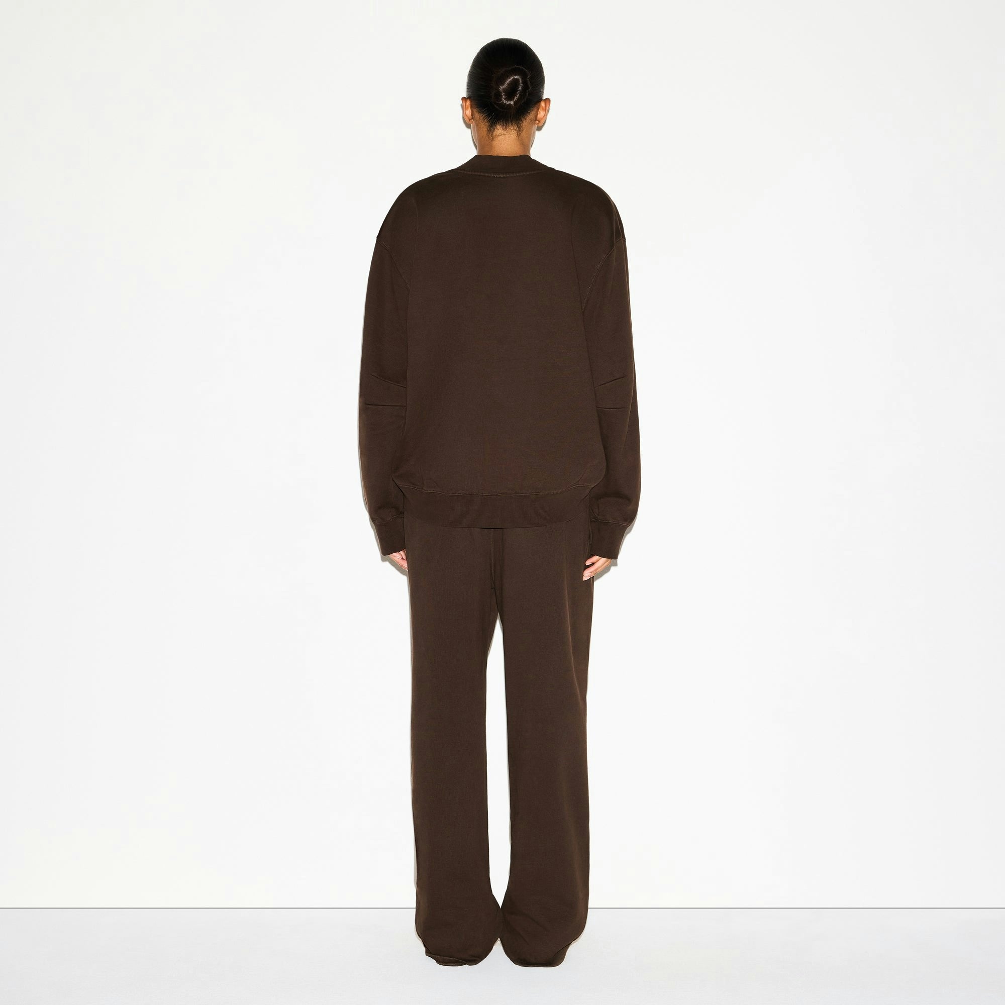 Skims Boyfriend Fleece Oversized V Neck Pullover Espresso