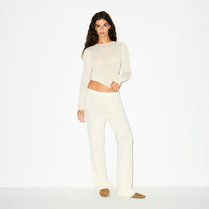 Skims Featherweight Cashmere Long Sleeve Top Egret