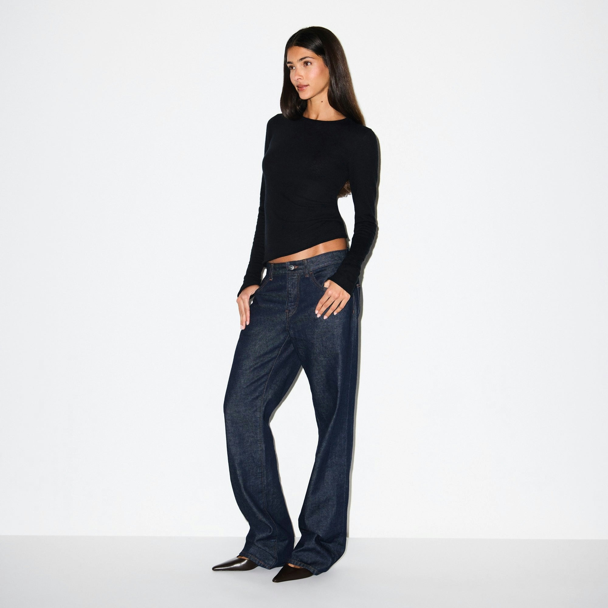 Skims Featherweight Cashmere Long Sleeve Top Onyx