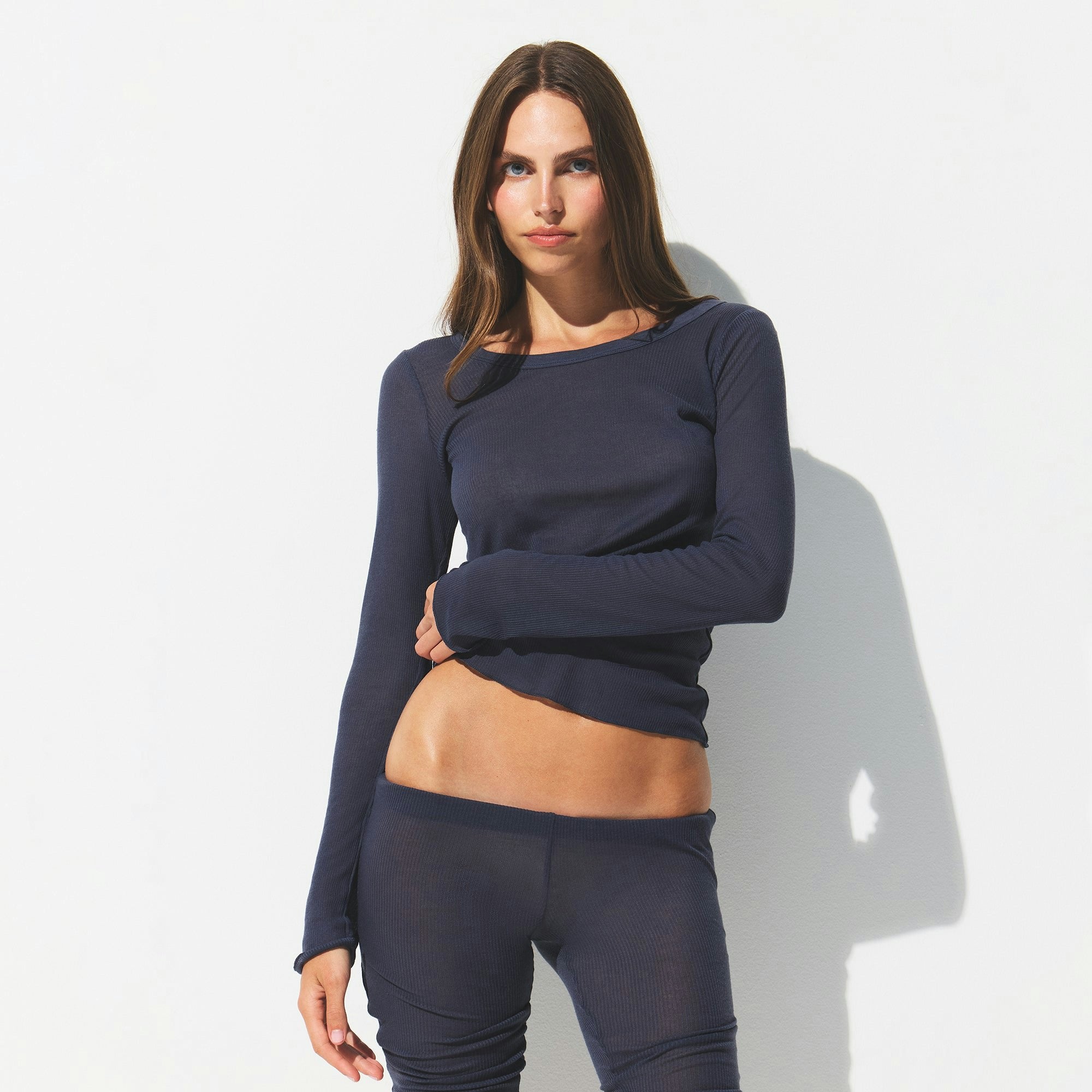 SHEER RIB LONG SLEEVE CREW NECK TOP