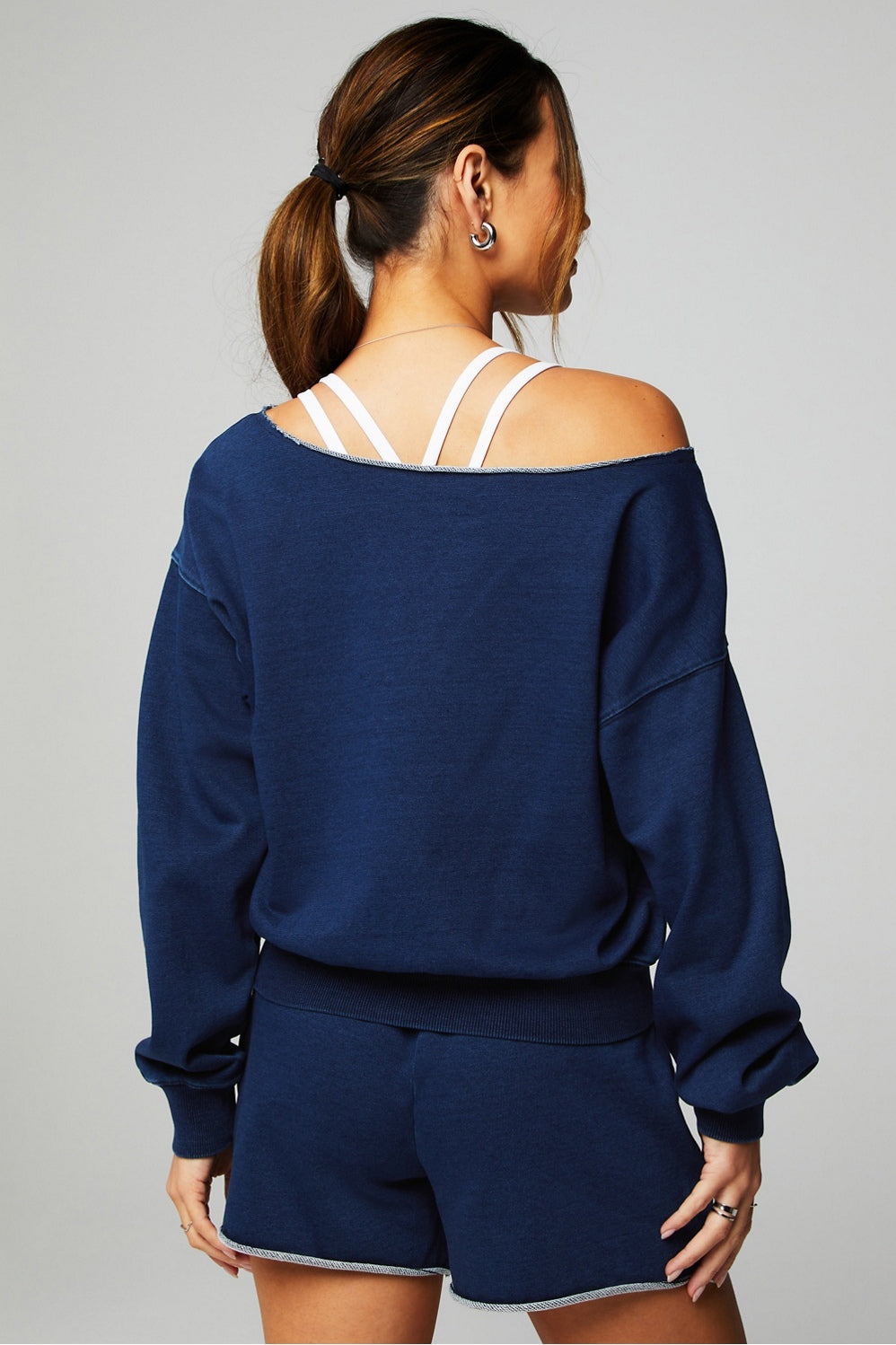 #color_medium-washed-indigo