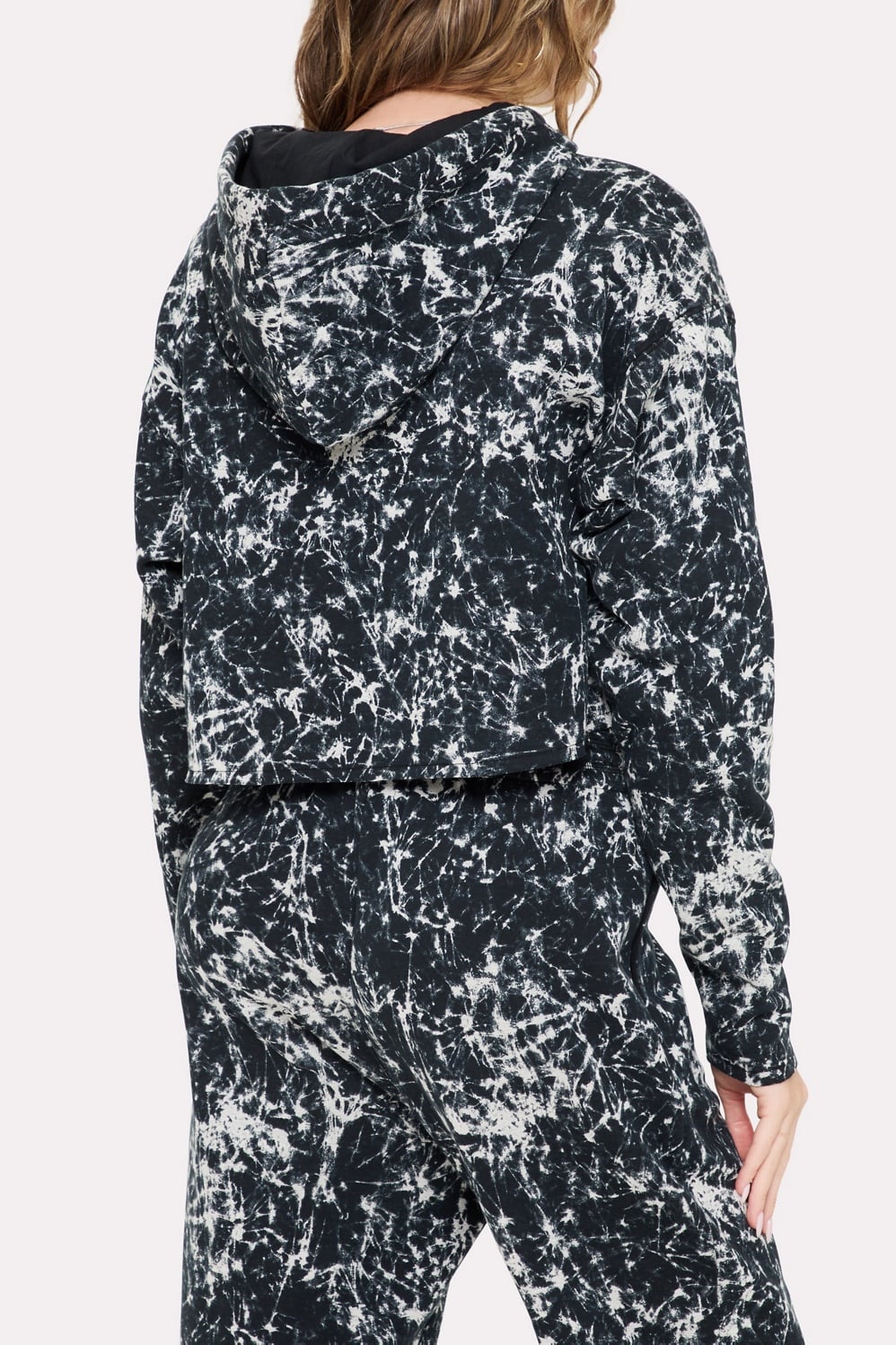 #color_iconic-black-micromarble