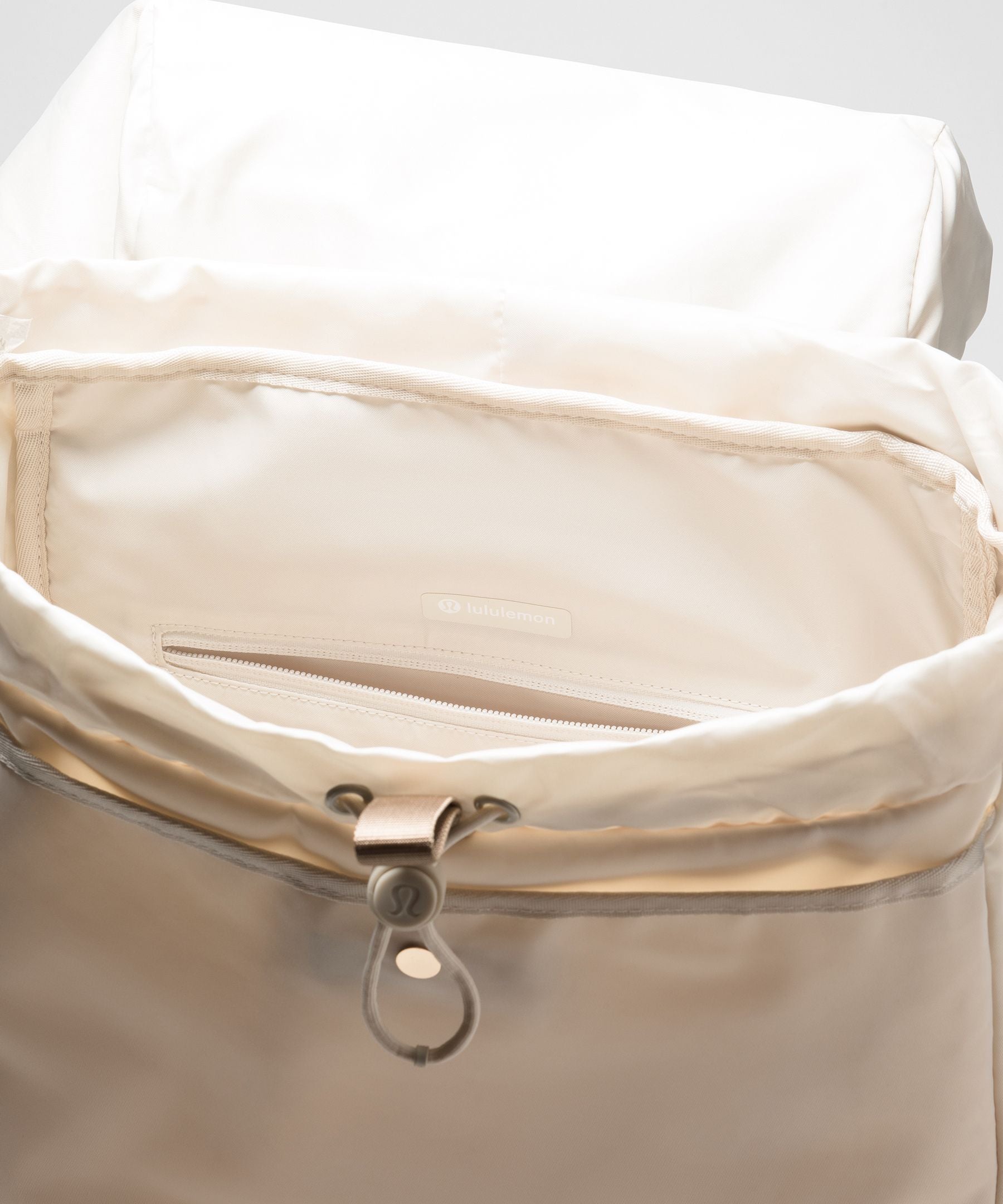 Lululemon Wunderlust Backpack 25L
