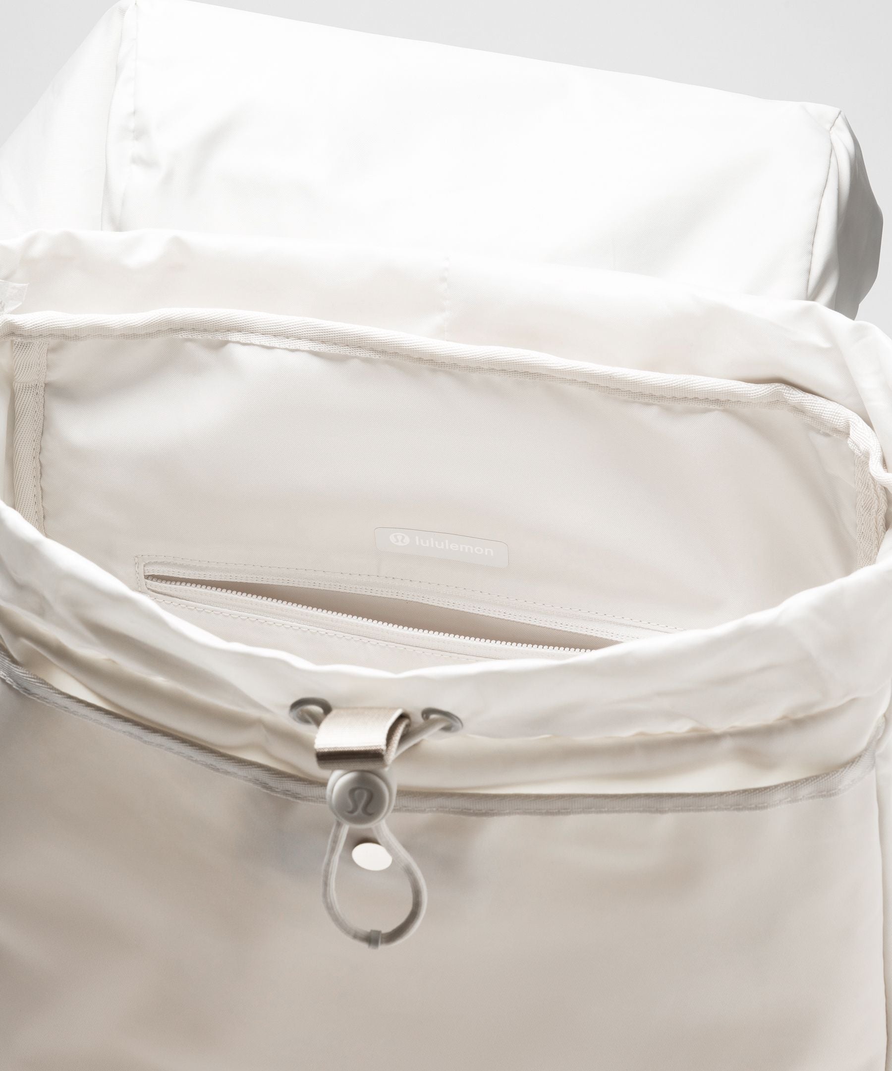 Lululemon Wunderlust Backpack 25L