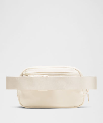 Lululemon Everywhere Belt Bag 1L