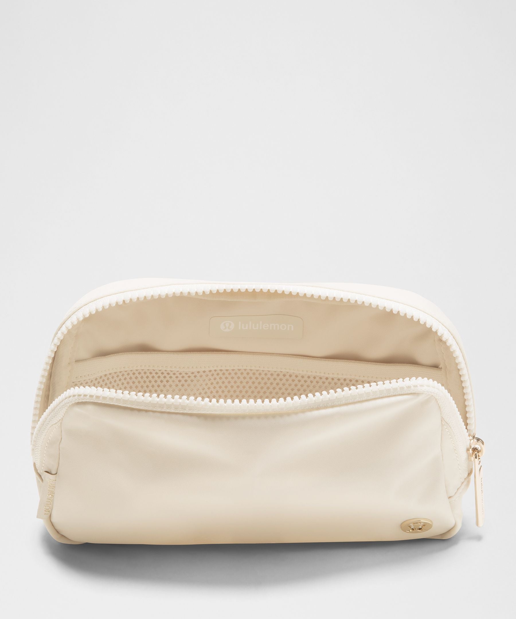 Lululemon Everywhere Belt Bag 1L