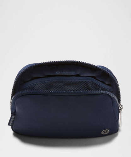 Lululemon Everywhere Belt Bag 1L