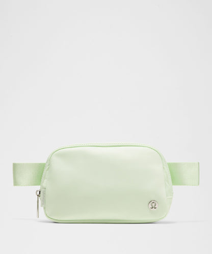 Lululemon Everywhere Belt Bag 1L