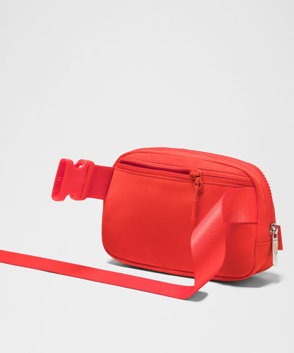 Lululemon Everywhere Belt Bag 1L