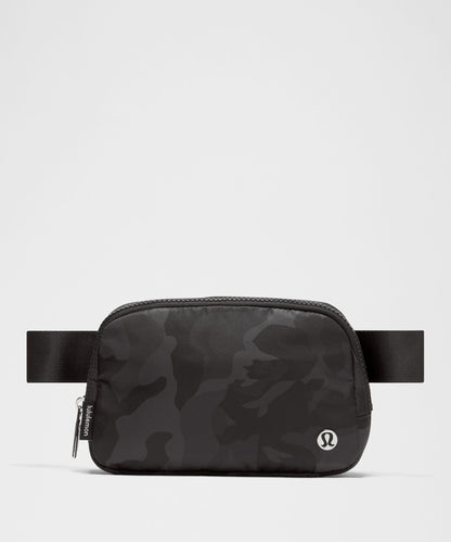 Lululemon Everywhere Belt Bag 1L