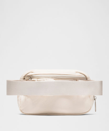 Lululemon Everywhere Belt Bag 1L