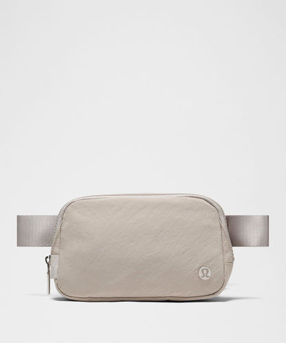 Lululemon Everywhere Belt Bag 1L