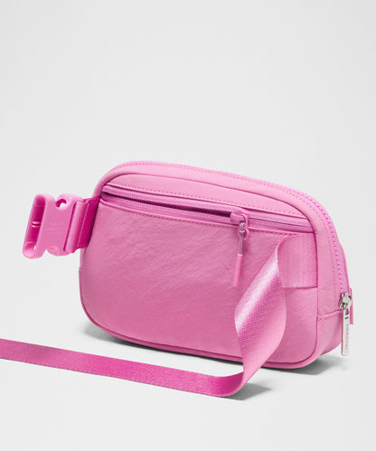 Lululemon Everywhere Belt Bag 1L