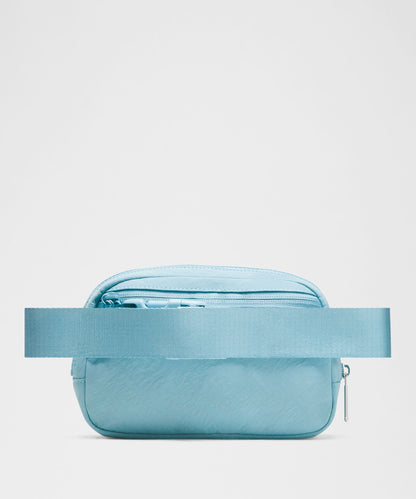 Lululemon Everywhere Belt Bag 1L