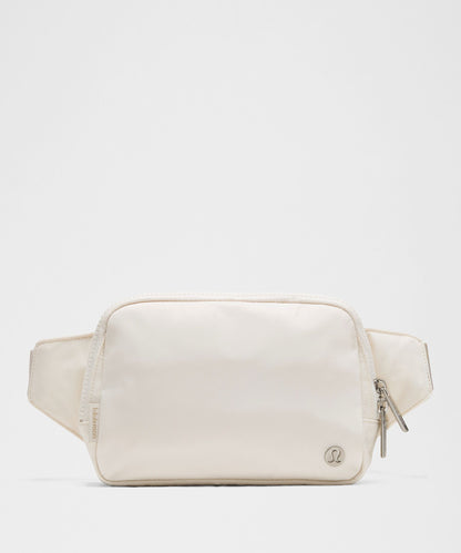 Lululemon Everywhere Belt Bag Large with Long Strap 2L