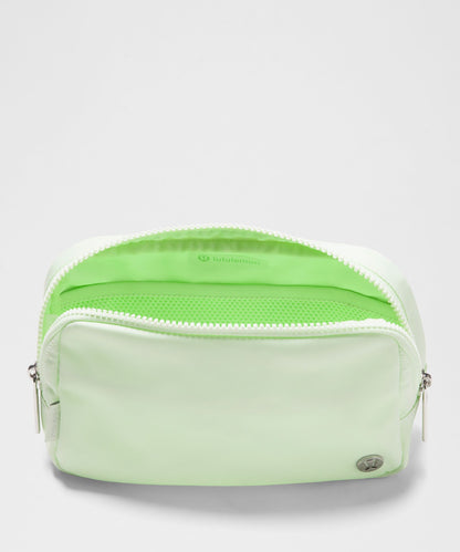 Lululemon Everywhere Belt Bag Large with Long Strap 2L