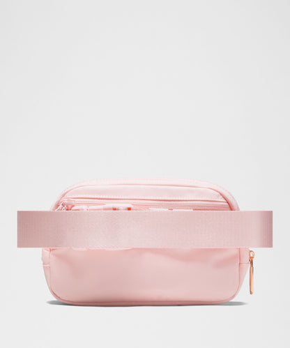 Lululemon Everywhere Belt Bag with Long Strap 1L