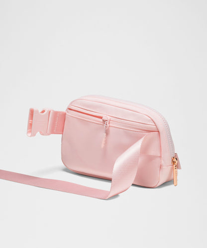 Lululemon Everywhere Belt Bag with Long Strap 1L