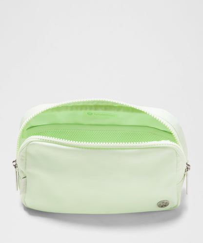 Lululemon Everywhere Belt Bag with Long Strap 1L